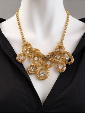 Rhinestones gold thick necklace